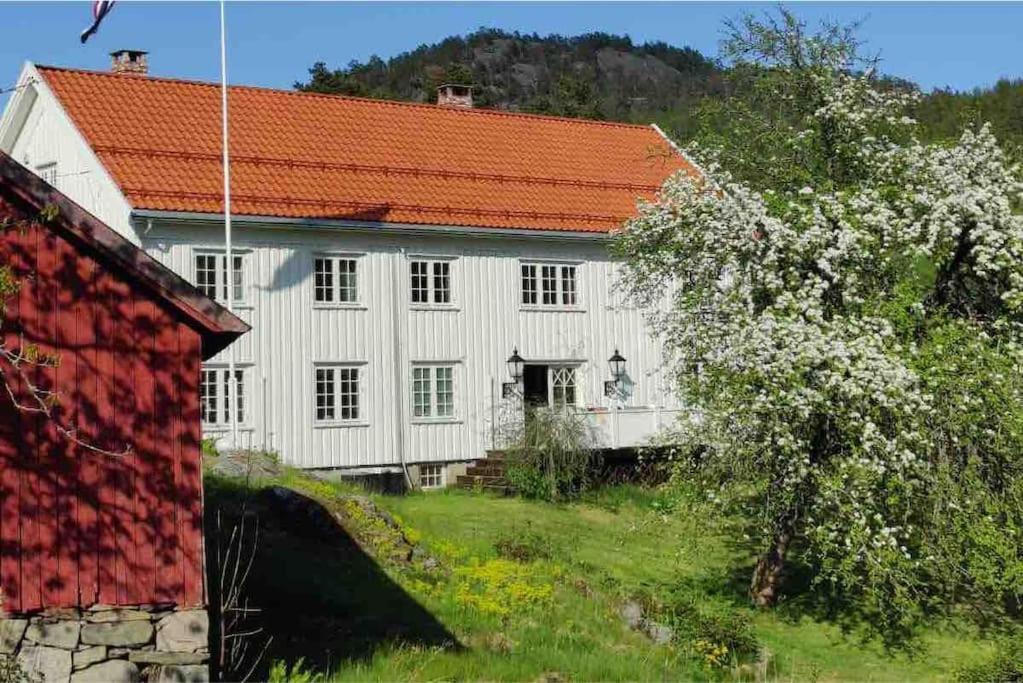 Apartment Pa 80kvm I Sondeled Risor